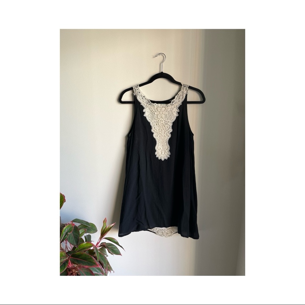 Lace-detailed dress